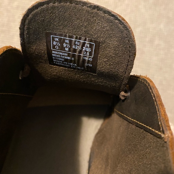 Men Brown Clark shoes, size 9.5 - Picture 2 of 5